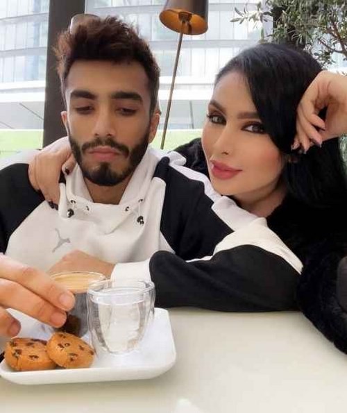 حاشیه های مهراد جم در رابطه با چه موضوعاتی است؟