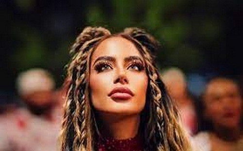 رافائلا سانتوس کیست؟