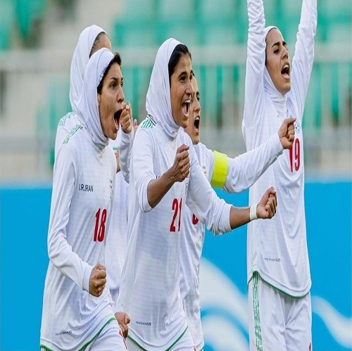کدام فوتبالیست های زن ایرانی در تیم های خارجی بازی می کنند؟