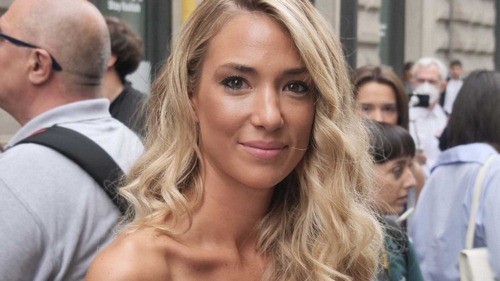 درآمد آلیس کامپلو چقدر است؟